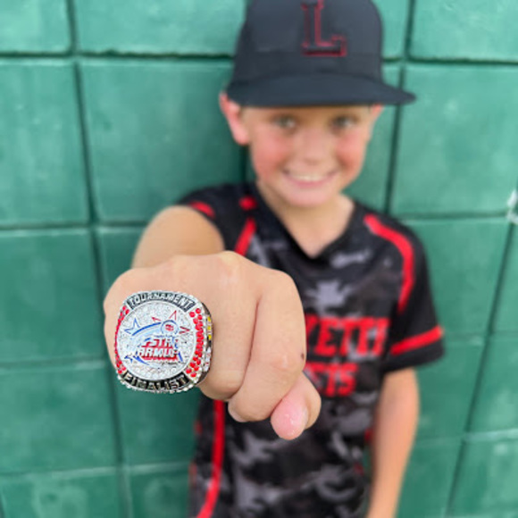 Meet your Posher, Shelly - Picture 1 of 1